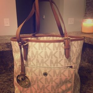 Michael Kors hand bag!